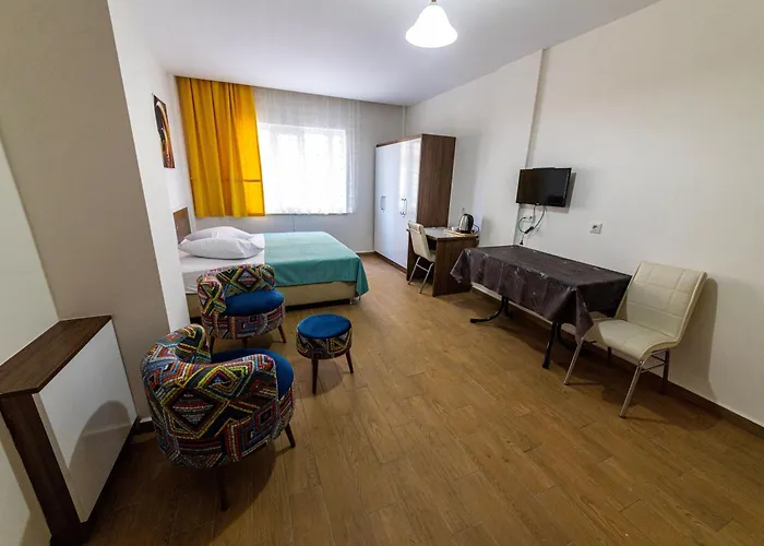 Sirin Apartrooms Lejlighedshotel 3*